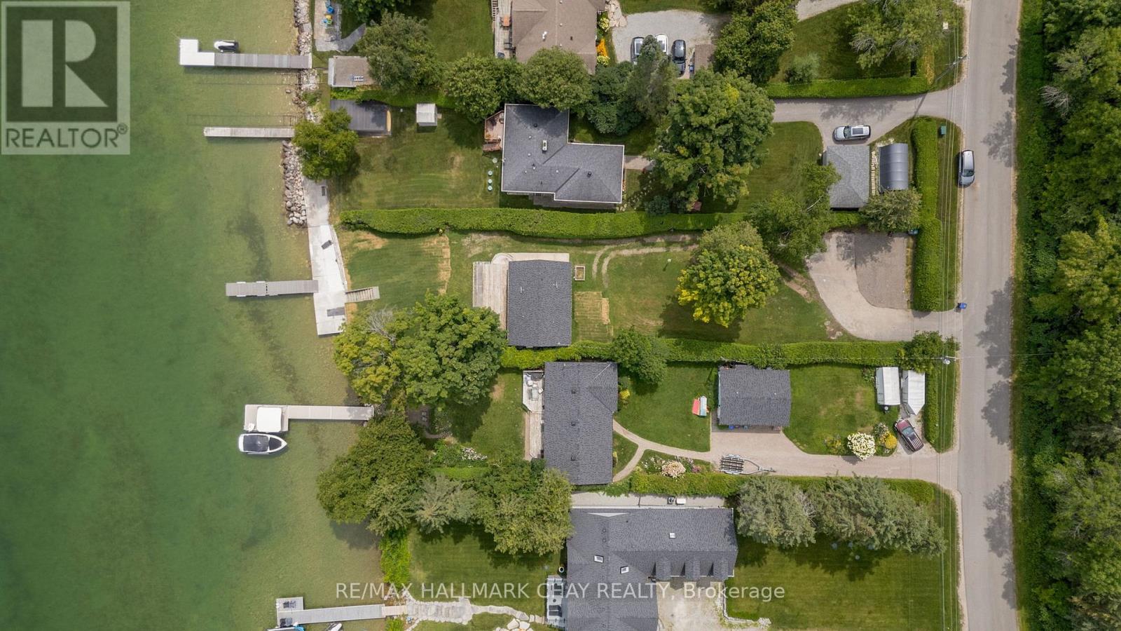 Property at 901 WOODLAND DRIVE image 2