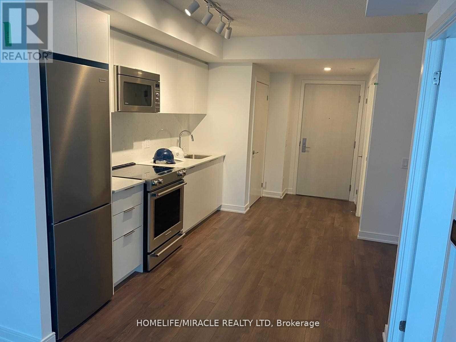 Property at 905 - 30 SAMUEL WOOD WAY image 4
