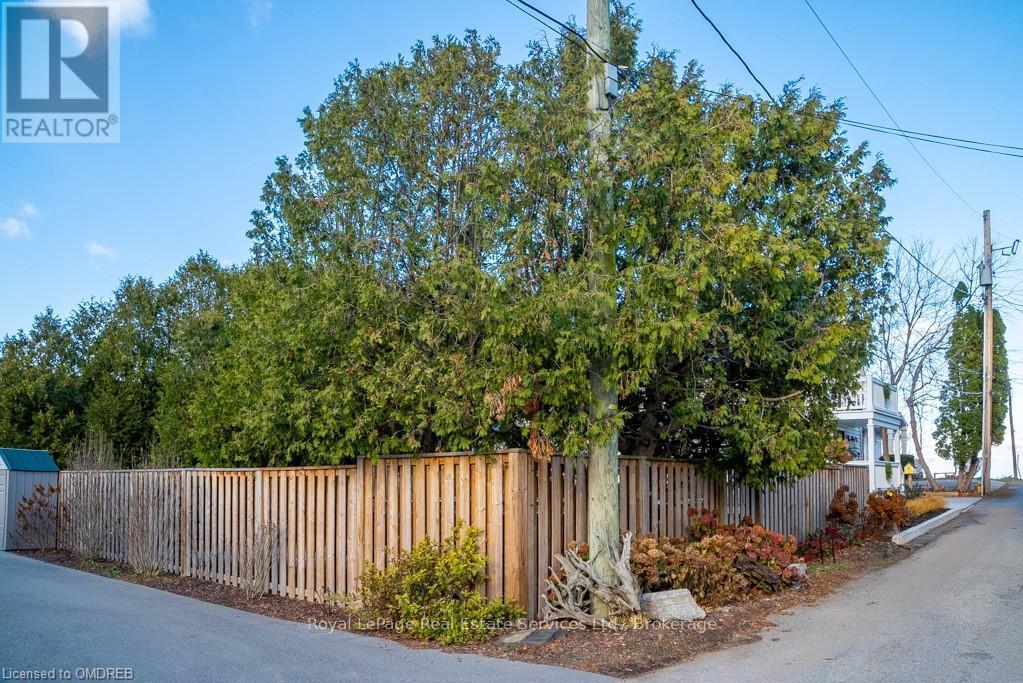 Property at 4 6TH STREET image 5