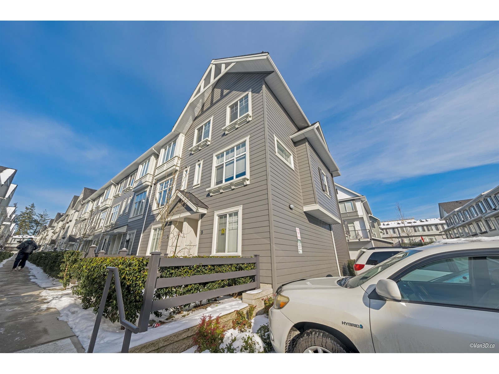 Property at 57 15778 85 AVENUE image 3