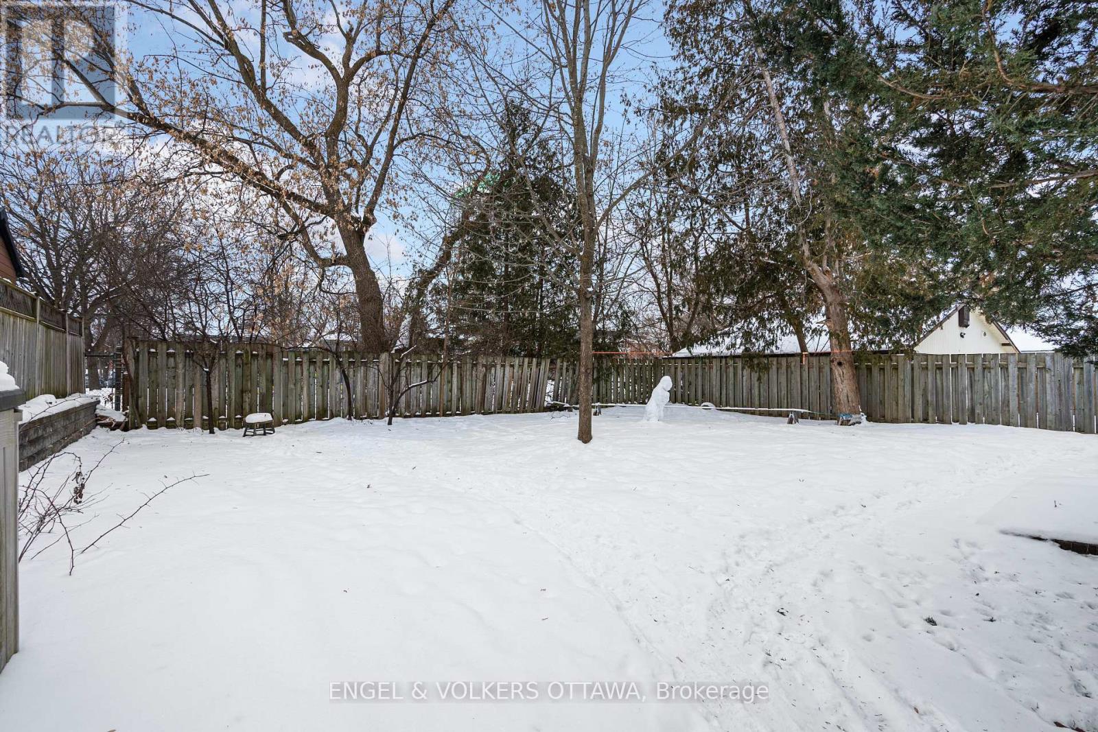 346 ATHLONE AVENUE Ottawa