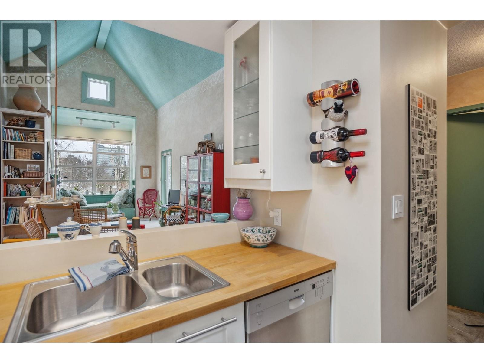 Listing Picture 16 of 24 : 305 1399 BARCLAY STREET, Vancouver / 溫哥華 - 魯藝地產 Yvonne Lu Group - MLS Medallion Club Member