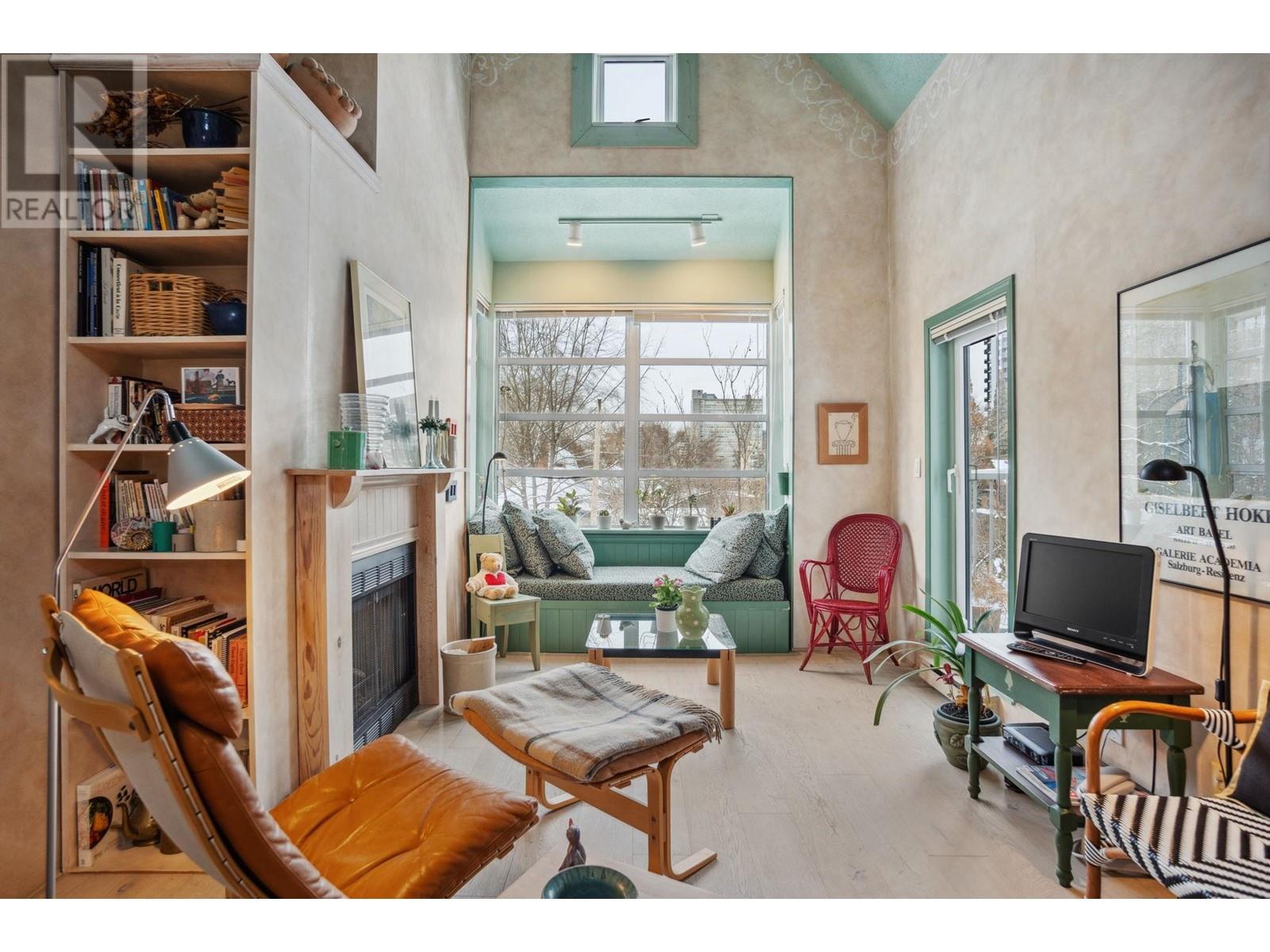 Listing Picture 2 of 24 : 305 1399 BARCLAY STREET, Vancouver / 溫哥華 - 魯藝地產 Yvonne Lu Group - MLS Medallion Club Member