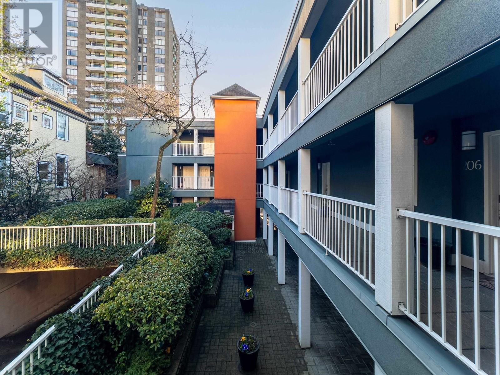 Listing Picture 21 of 24 : 305 1399 BARCLAY STREET, Vancouver / 溫哥華 - 魯藝地產 Yvonne Lu Group - MLS Medallion Club Member