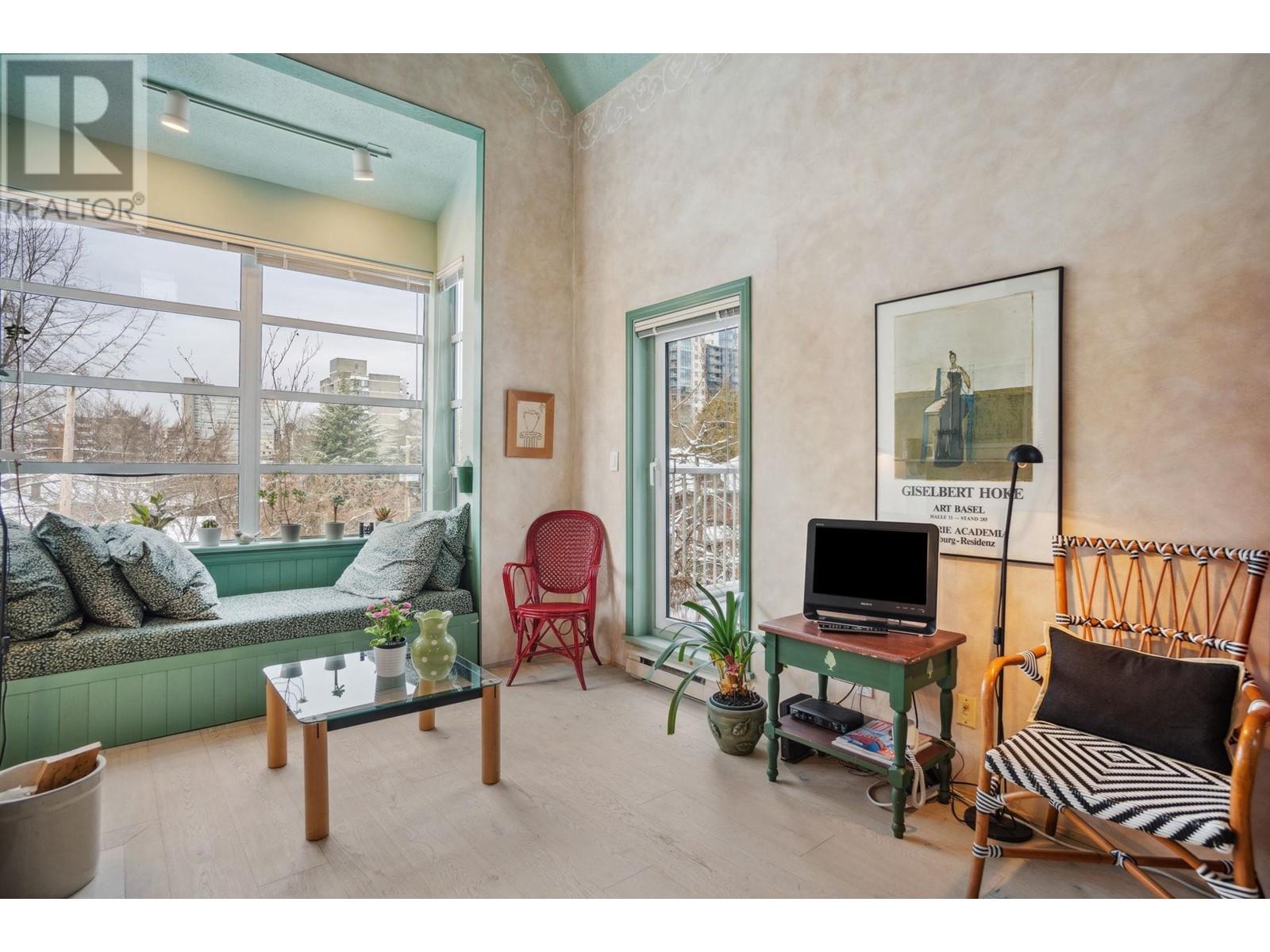 Listing Picture 4 of 24 : 305 1399 BARCLAY STREET, Vancouver / 溫哥華 - 魯藝地產 Yvonne Lu Group - MLS Medallion Club Member