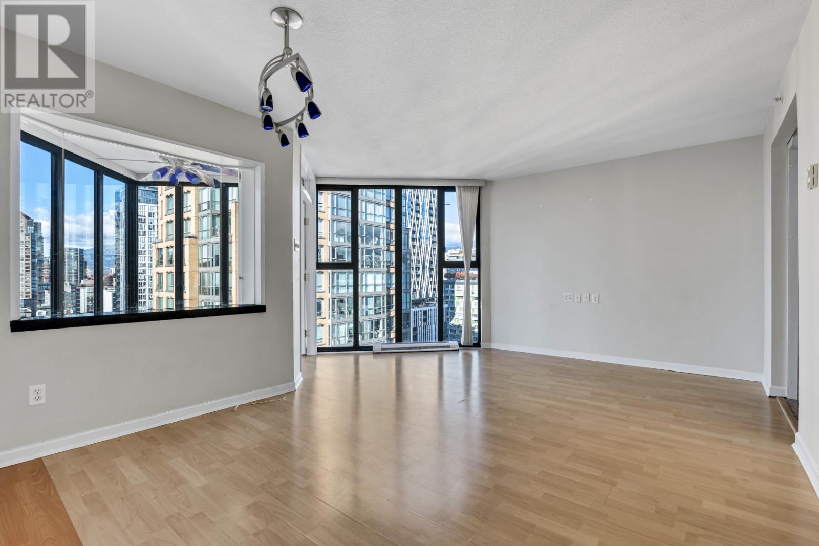 1604 1155 Homer Street, Vancouver, British Columbia  V6B 5T5 - Photo 2 - R2965290