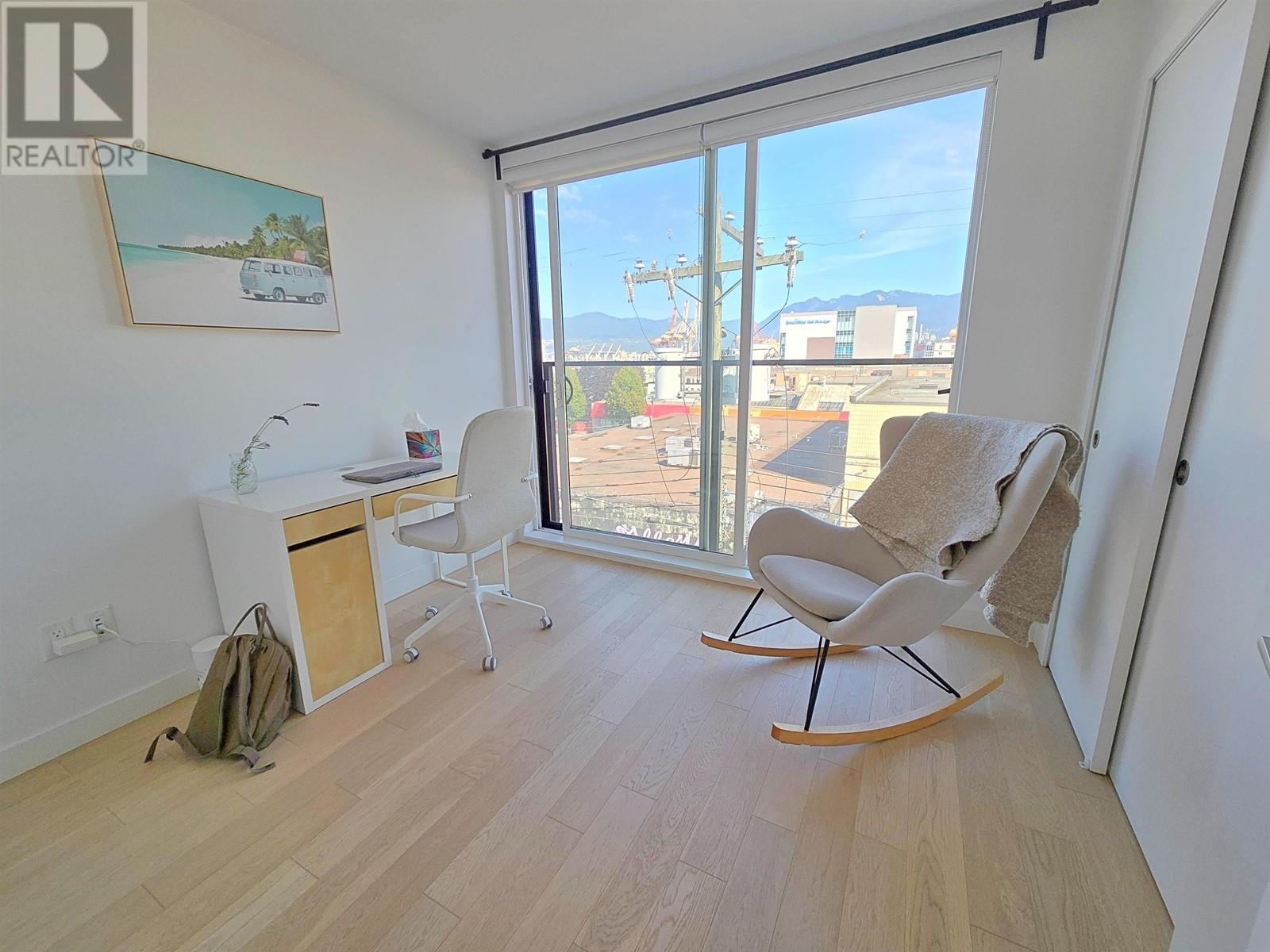 Listing Picture 25 of 39 : 311 1647 E PENDER STREET, Vancouver / 溫哥華 - 魯藝地產 Yvonne Lu Group - MLS Medallion Club Member