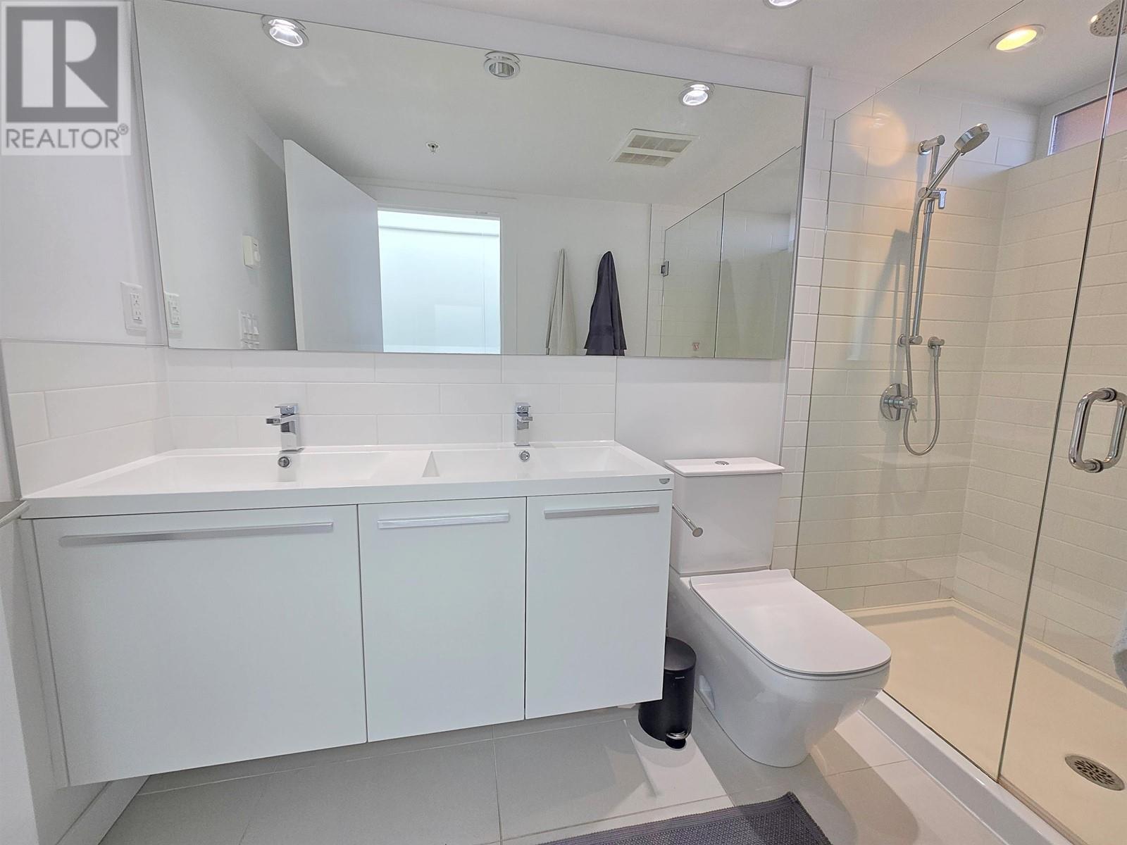 Listing Picture 34 of 39 : 311 1647 E PENDER STREET, Vancouver / 溫哥華 - 魯藝地產 Yvonne Lu Group - MLS Medallion Club Member