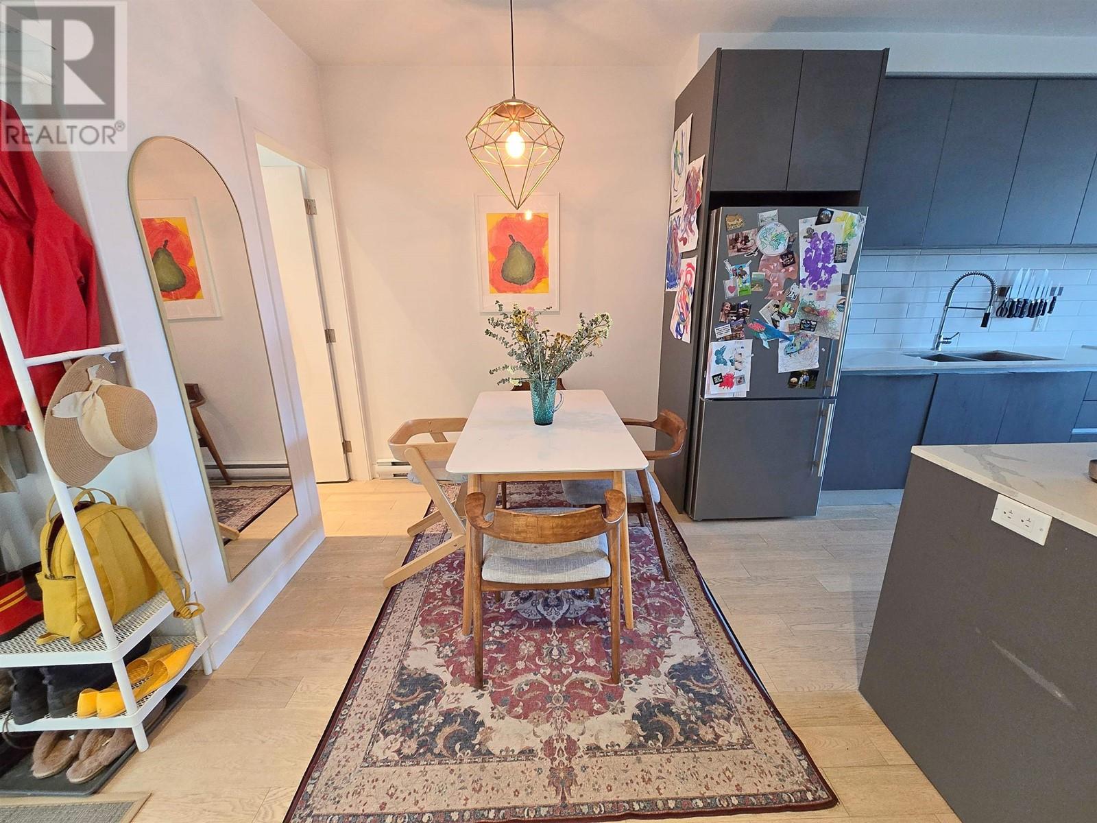 Listing Picture 9 of 39 : 311 1647 E PENDER STREET, Vancouver / 溫哥華 - 魯藝地產 Yvonne Lu Group - MLS Medallion Club Member