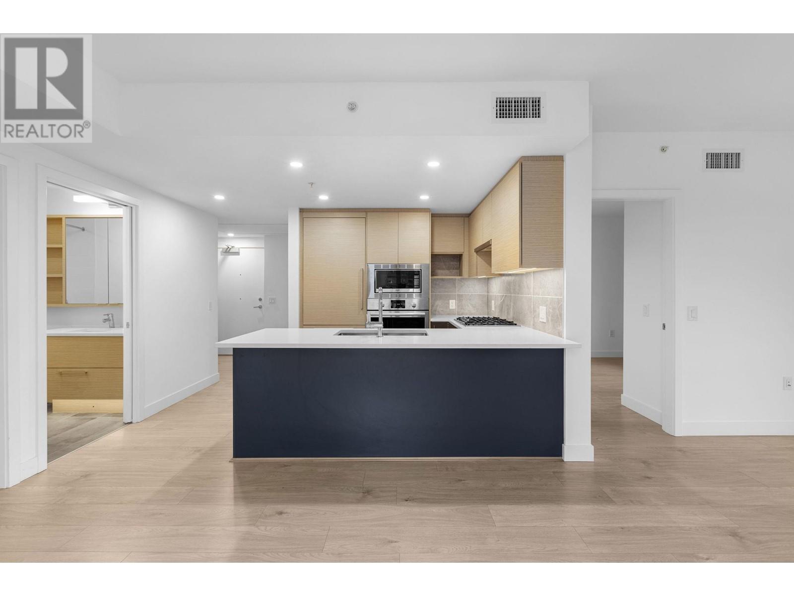 407 8888 Osler Street, Vancouver, British Columbia  V6P 4G2 - Photo 2 - R2965308
