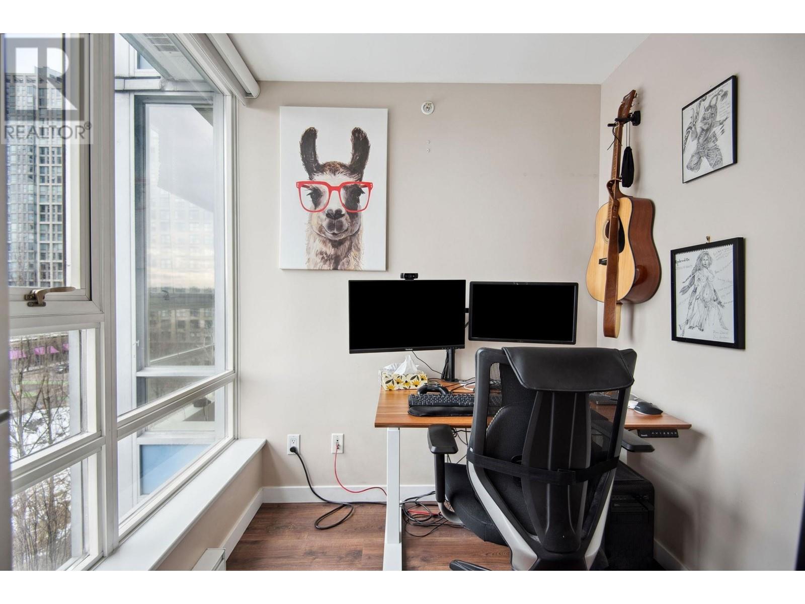 Listing Picture 12 of 30 : 811 939 EXPO BOULEVARD, Vancouver / 溫哥華 - 魯藝地產 Yvonne Lu Group - MLS Medallion Club Member