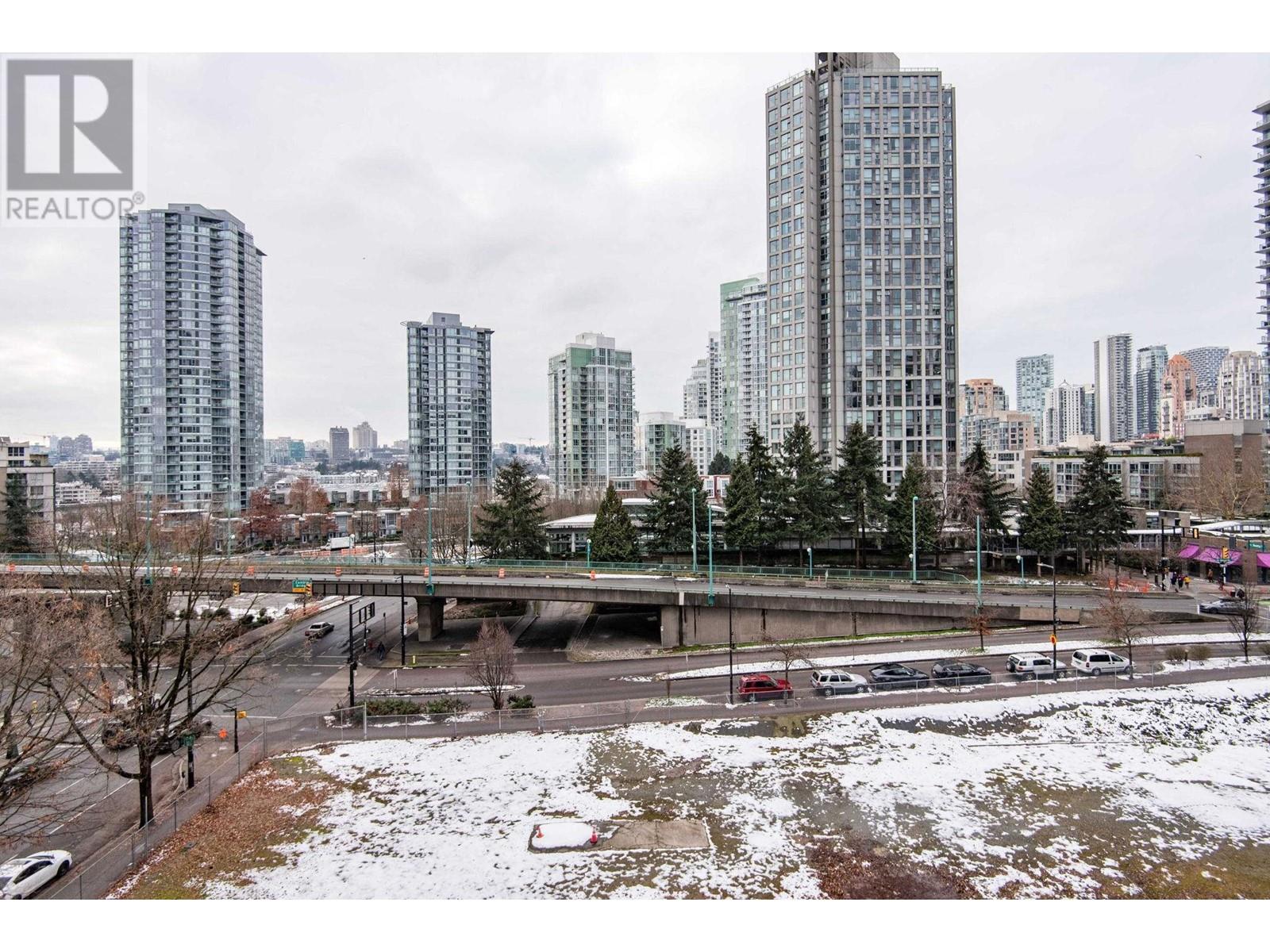 Listing Picture 19 of 30 : 811 939 EXPO BOULEVARD, Vancouver / 溫哥華 - 魯藝地產 Yvonne Lu Group - MLS Medallion Club Member