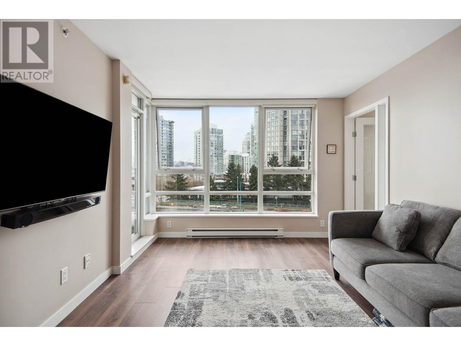 Listing Picture 9 of 30 : 811 939 EXPO BOULEVARD, Vancouver / 溫哥華 - 魯藝地產 Yvonne Lu Group - MLS Medallion Club Member