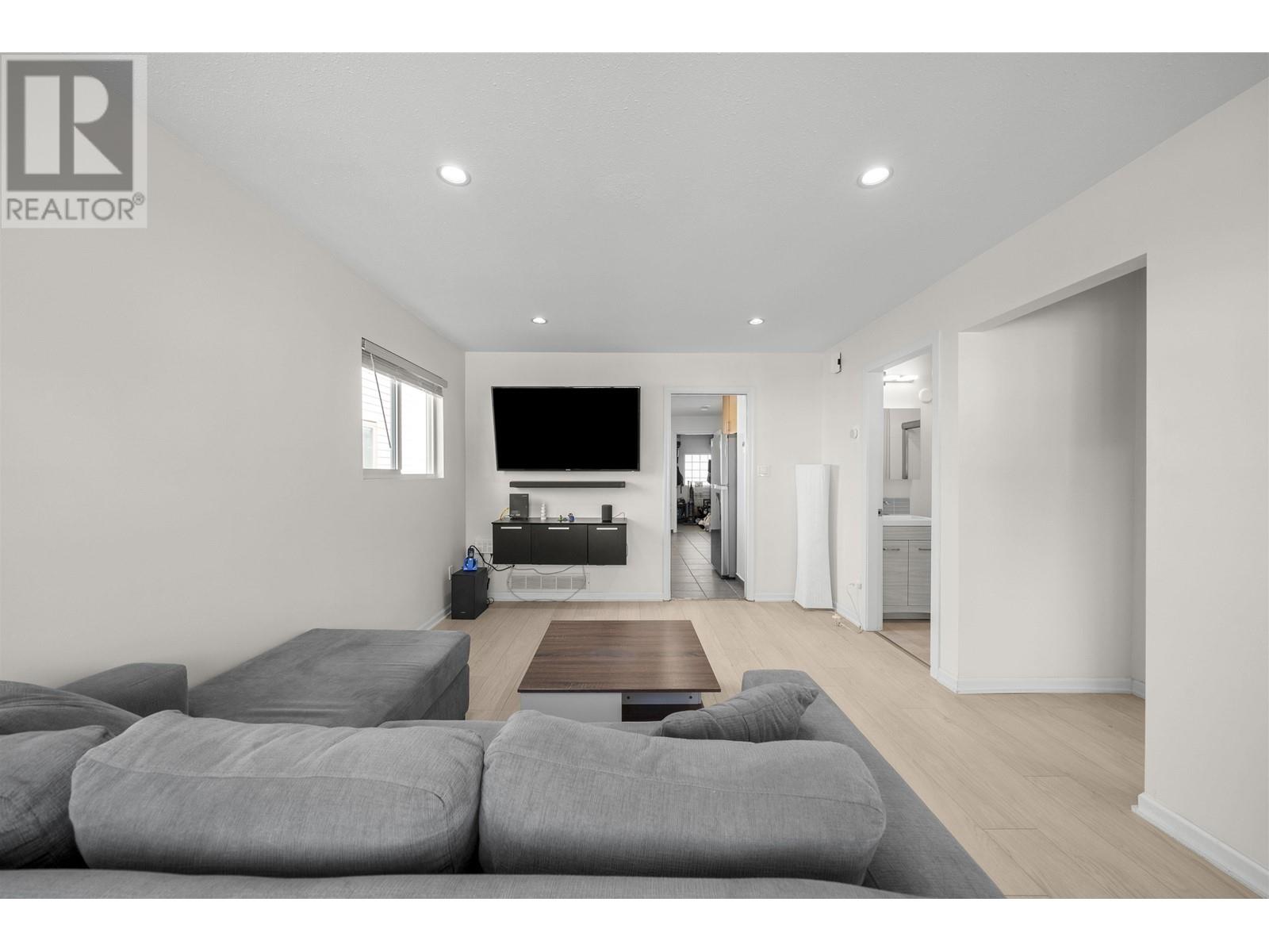 Listing Picture 5 of 31 : 3088 E GEORGIA STREET, Vancouver / 溫哥華 - 魯藝地產 Yvonne Lu Group - MLS Medallion Club Member