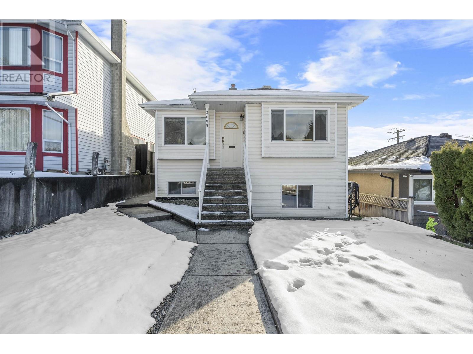 3088 E GEORGIA STREET, Vancouver