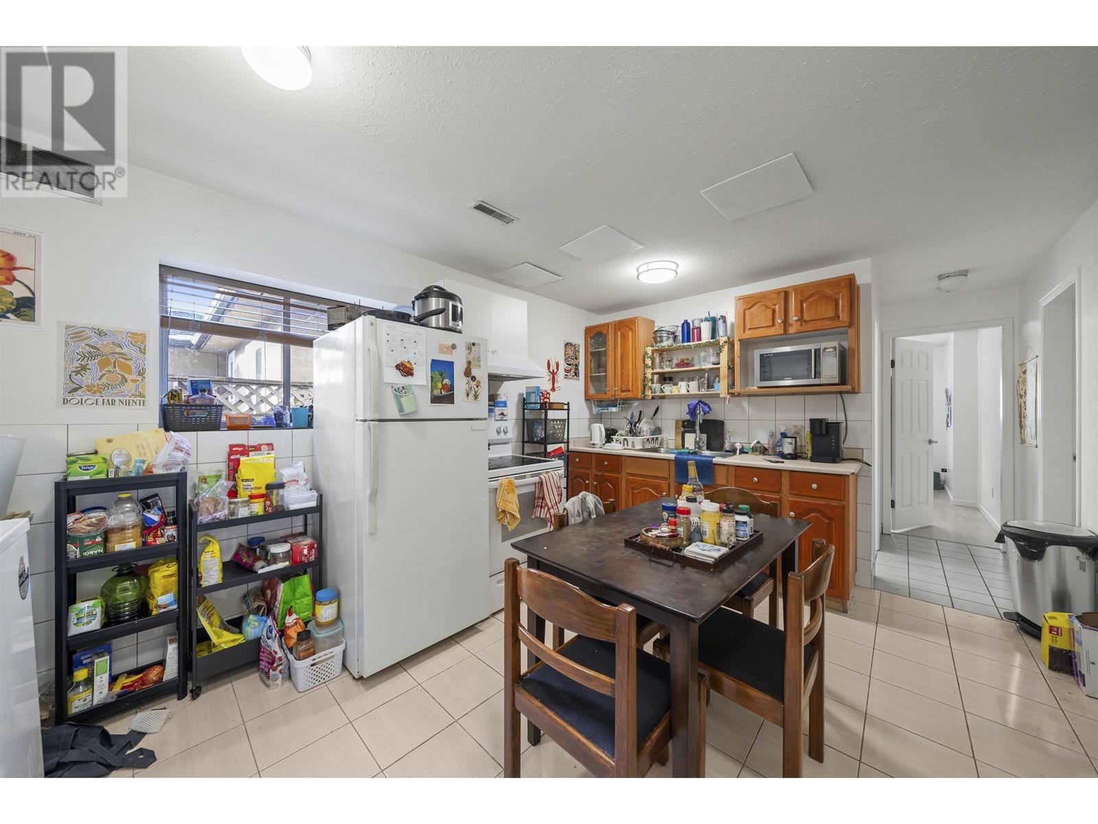 Listing Picture 27 of 31 : 3088 E GEORGIA STREET, Vancouver / 溫哥華 - 魯藝地產 Yvonne Lu Group - MLS Medallion Club Member