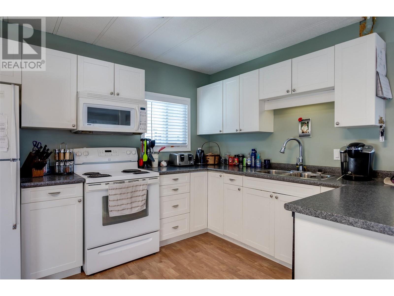 2095 Boucherie Road Unit# 15, Westbank, British Columbia  V4T 1Z4 - Photo 11 - 10334948