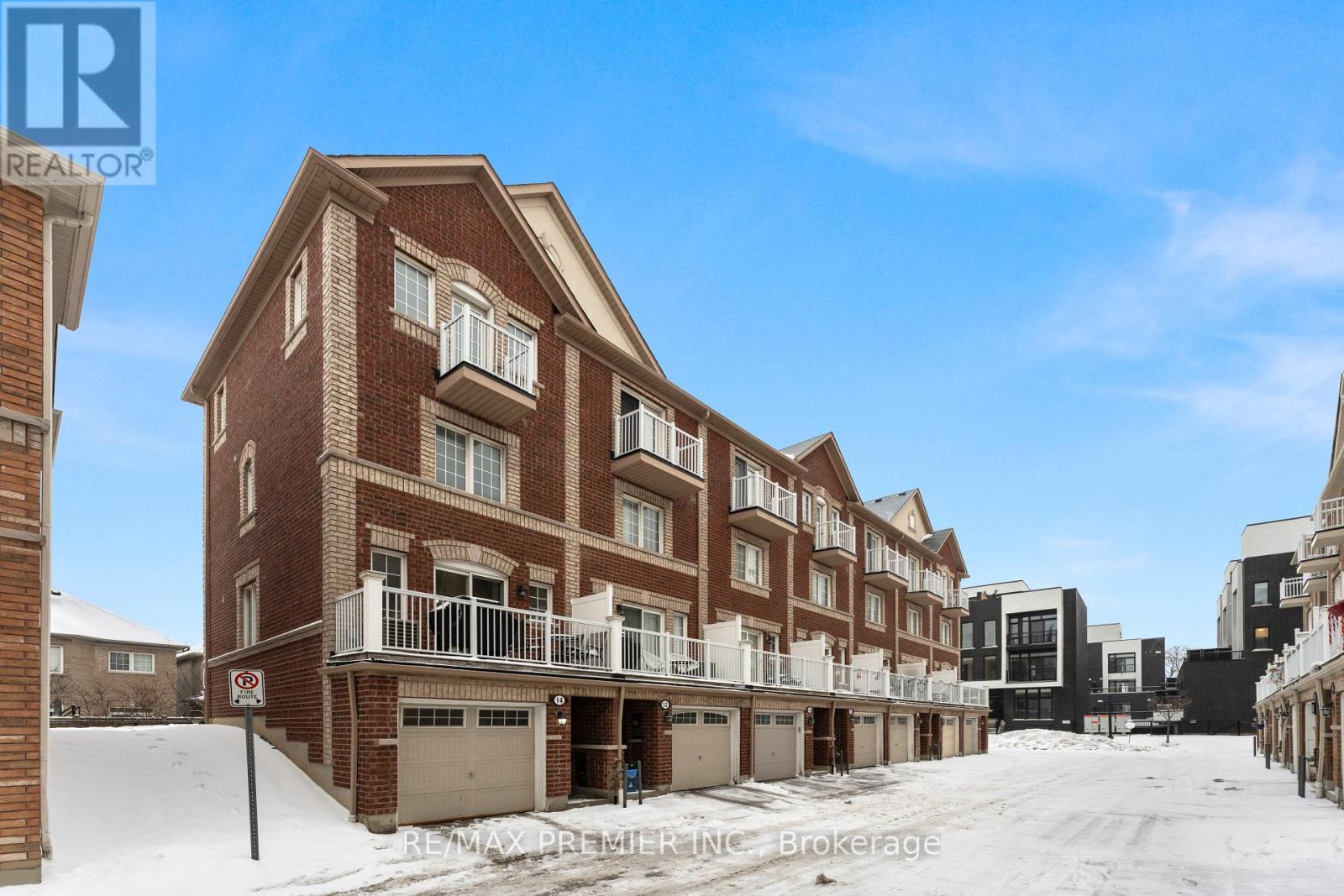 14 COOPERAGE LANE, Ajax, Ontario