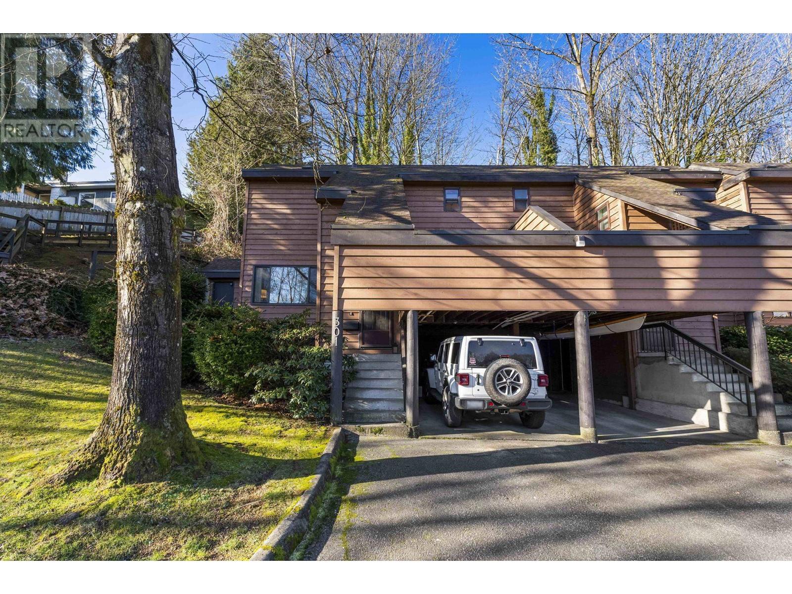 301 Cardiff Way, Port Moody, British Columbia  V3H 3W4 - Photo 2 - R2965164