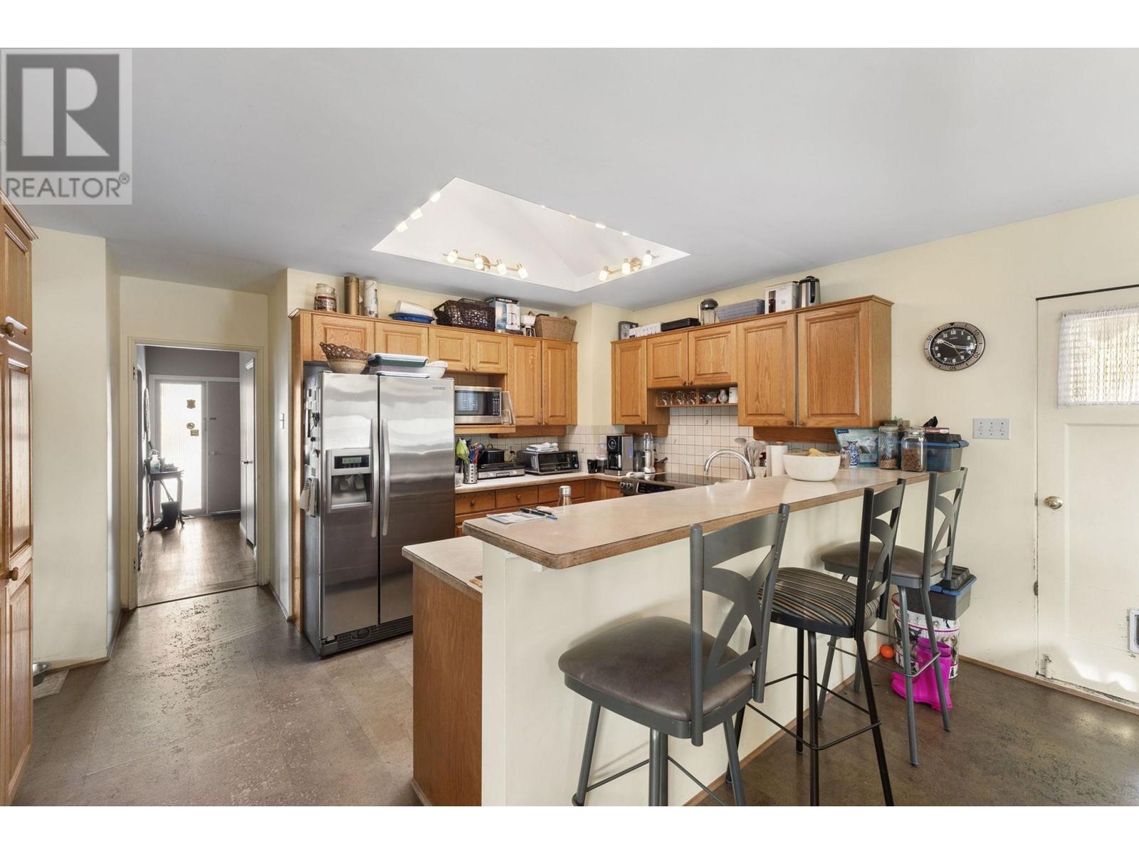 7950 Joffre Avenue, Burnaby, British Columbia  V5J 3L1 - Photo 13 - R2965270