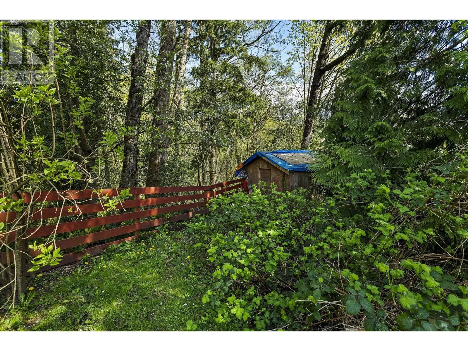 7950 Joffre Avenue, Burnaby, British Columbia  V5J 3L1 - Photo 26 - R2965270