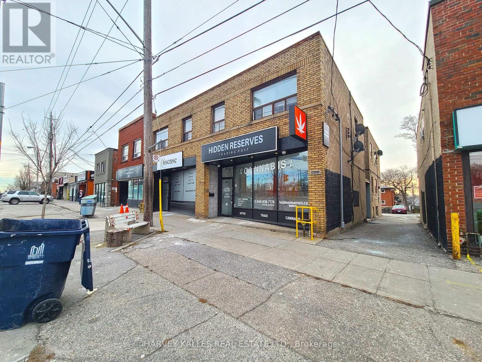 3813 LAKE SHORE BOULEVARD W, Toronto, Ontario