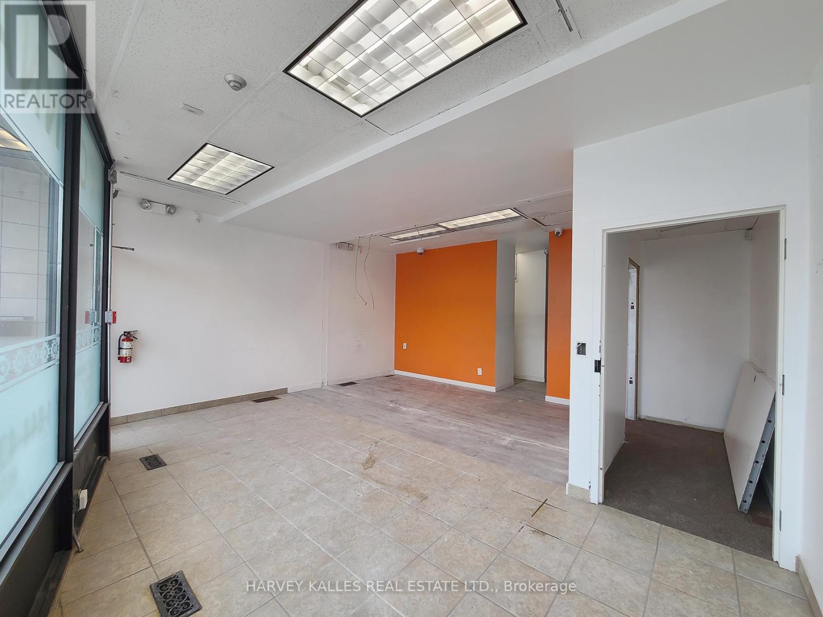 3813 Lake Shore Boulevard W, Toronto (Long Branch), Ontario  M8W 1R2 - Photo 13 - W11966130