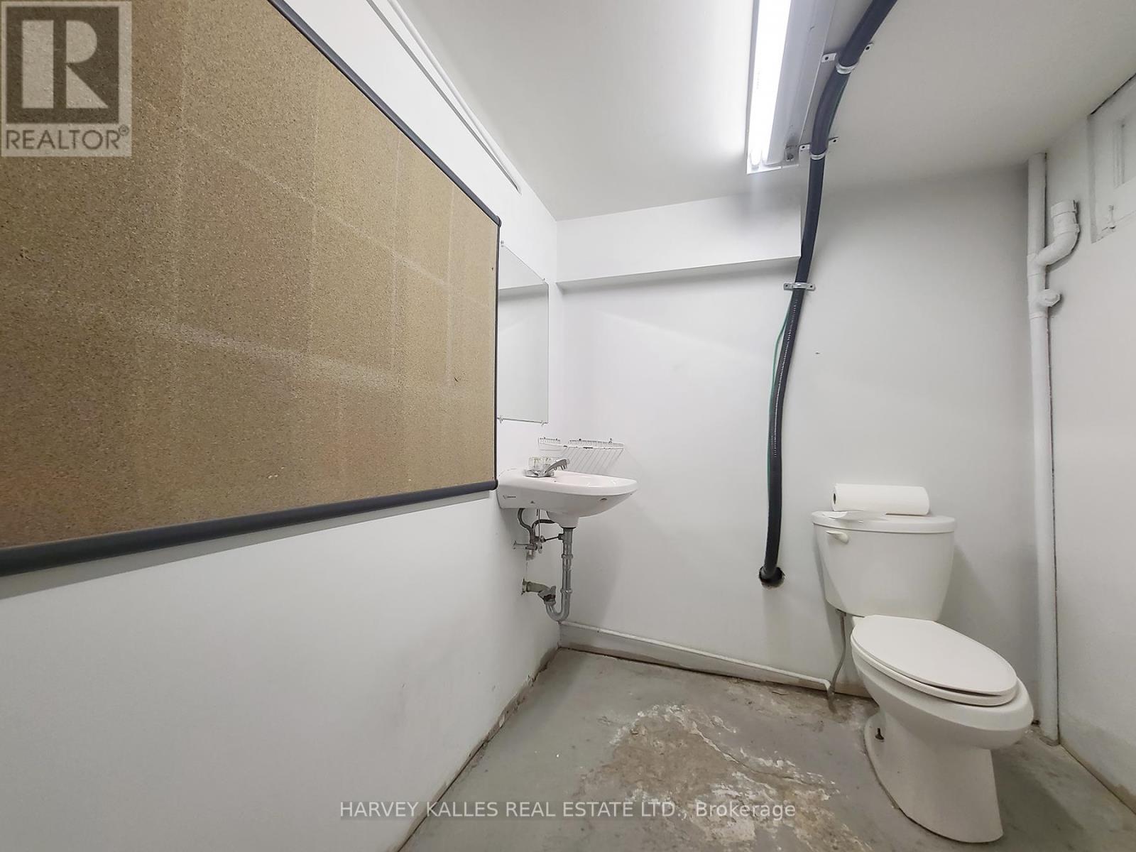 3813 Lake Shore Boulevard W, Toronto (Long Branch), Ontario  M8W 1R2 - Photo 17 - W11966130