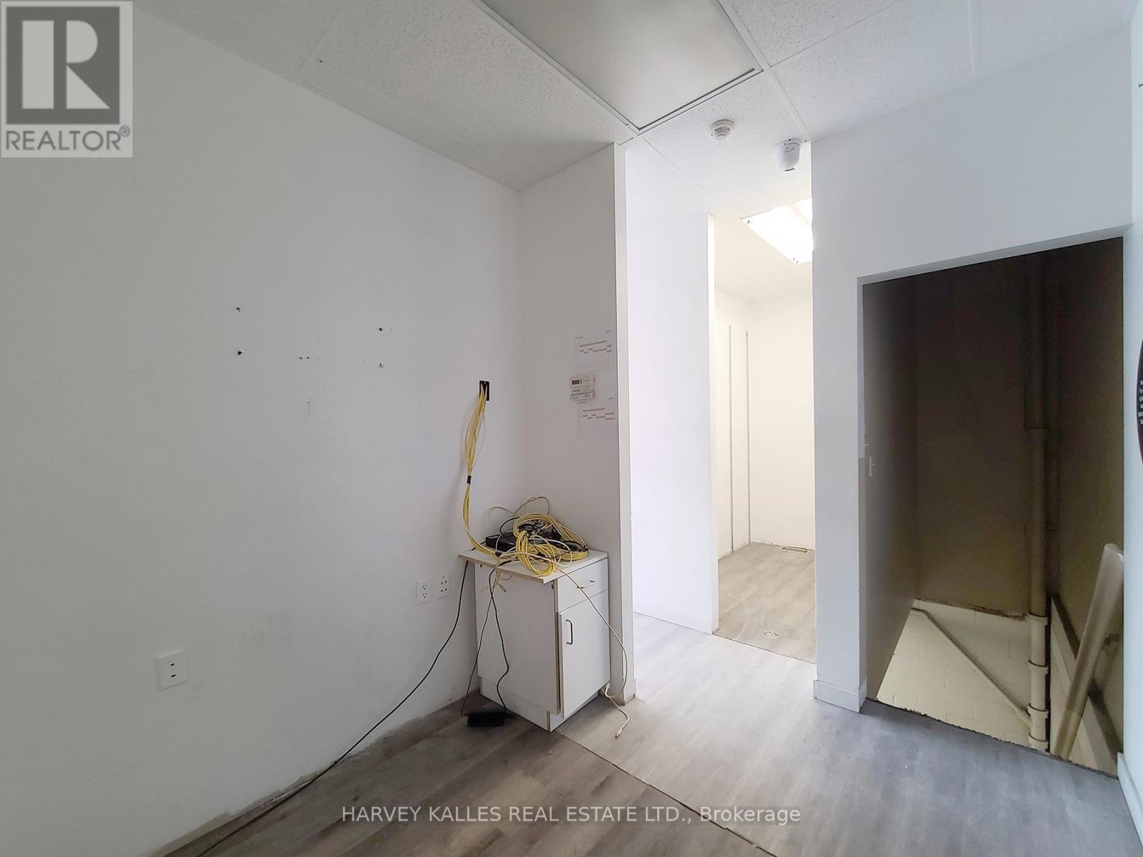 3813 Lake Shore Boulevard W, Toronto (Long Branch), Ontario  M8W 1R2 - Photo 9 - W11966130