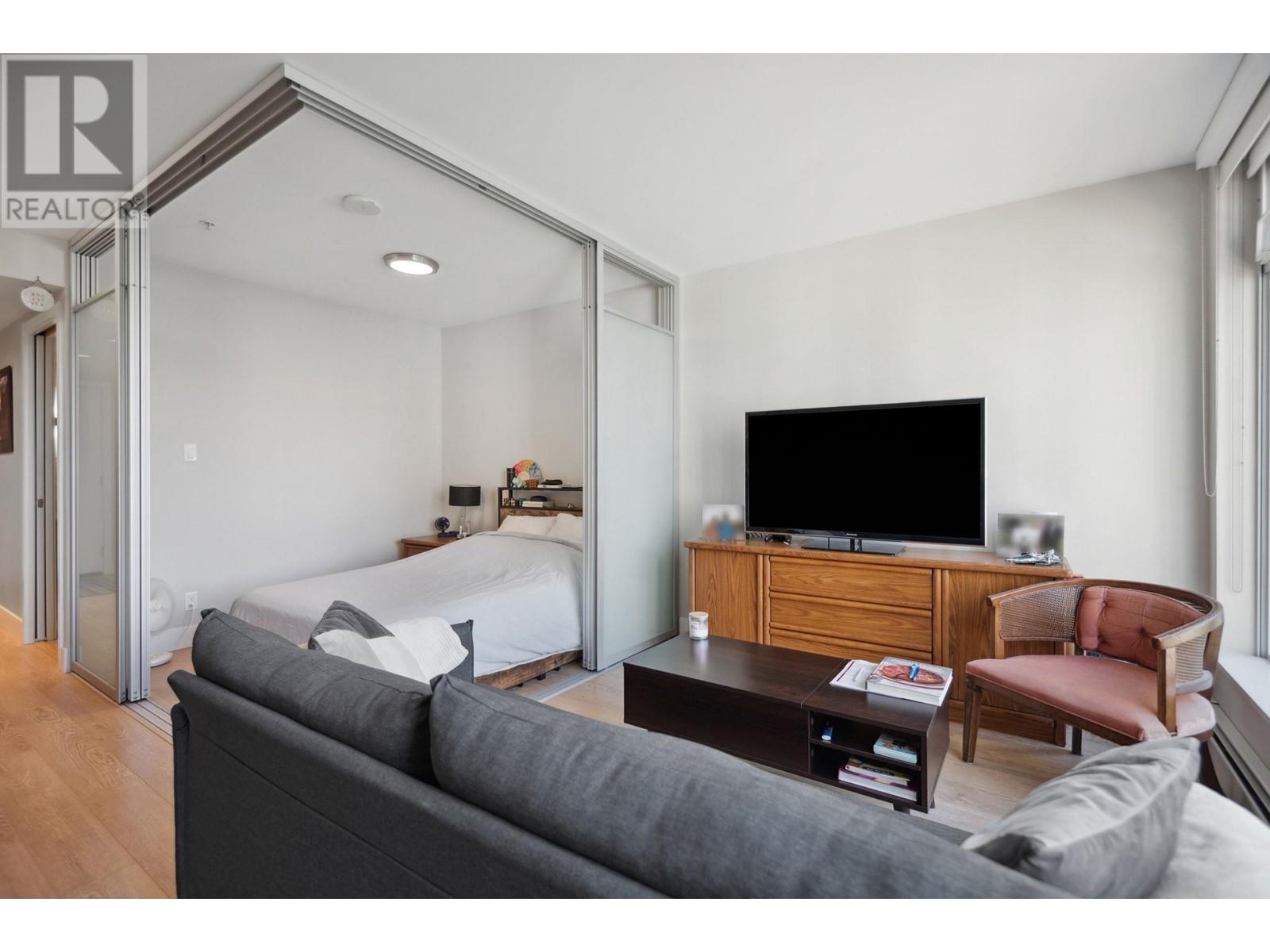 Listing Picture 3 of 23 : 623 1783 MANITOBA STREET, Vancouver / 溫哥華 - 魯藝地產 Yvonne Lu Group - MLS Medallion Club Member