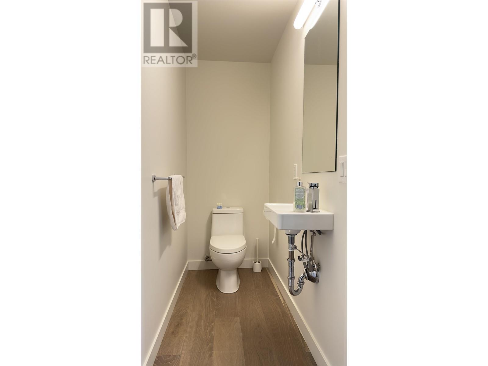 Listing Picture 25 of 33 : 8588 OSLER STREET, Vancouver / 溫哥華 - 魯藝地產 Yvonne Lu Group - MLS Medallion Club Member