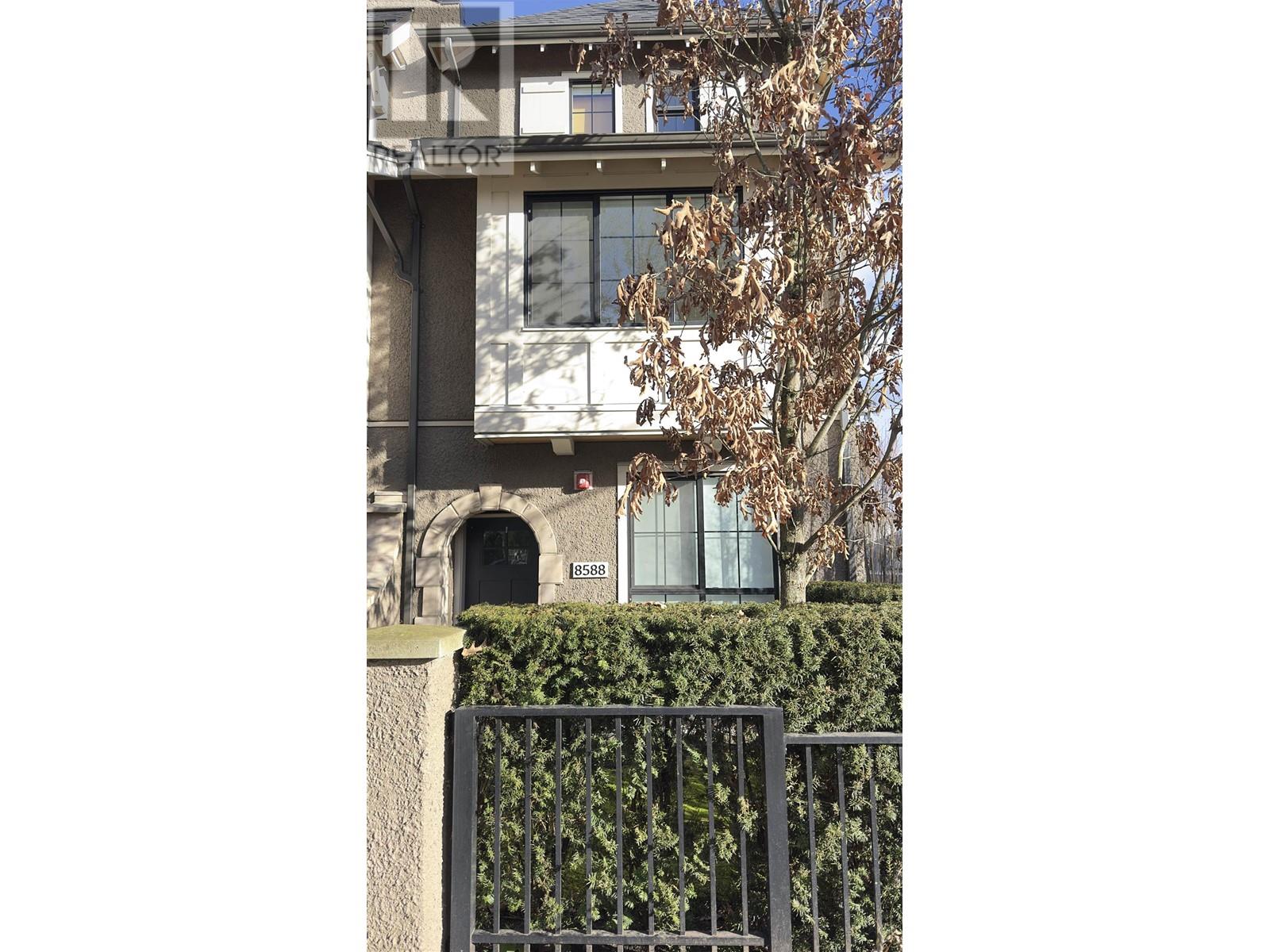 Listing Picture 32 of 33 : 8588 OSLER STREET, Vancouver / 溫哥華 - 魯藝地產 Yvonne Lu Group - MLS Medallion Club Member