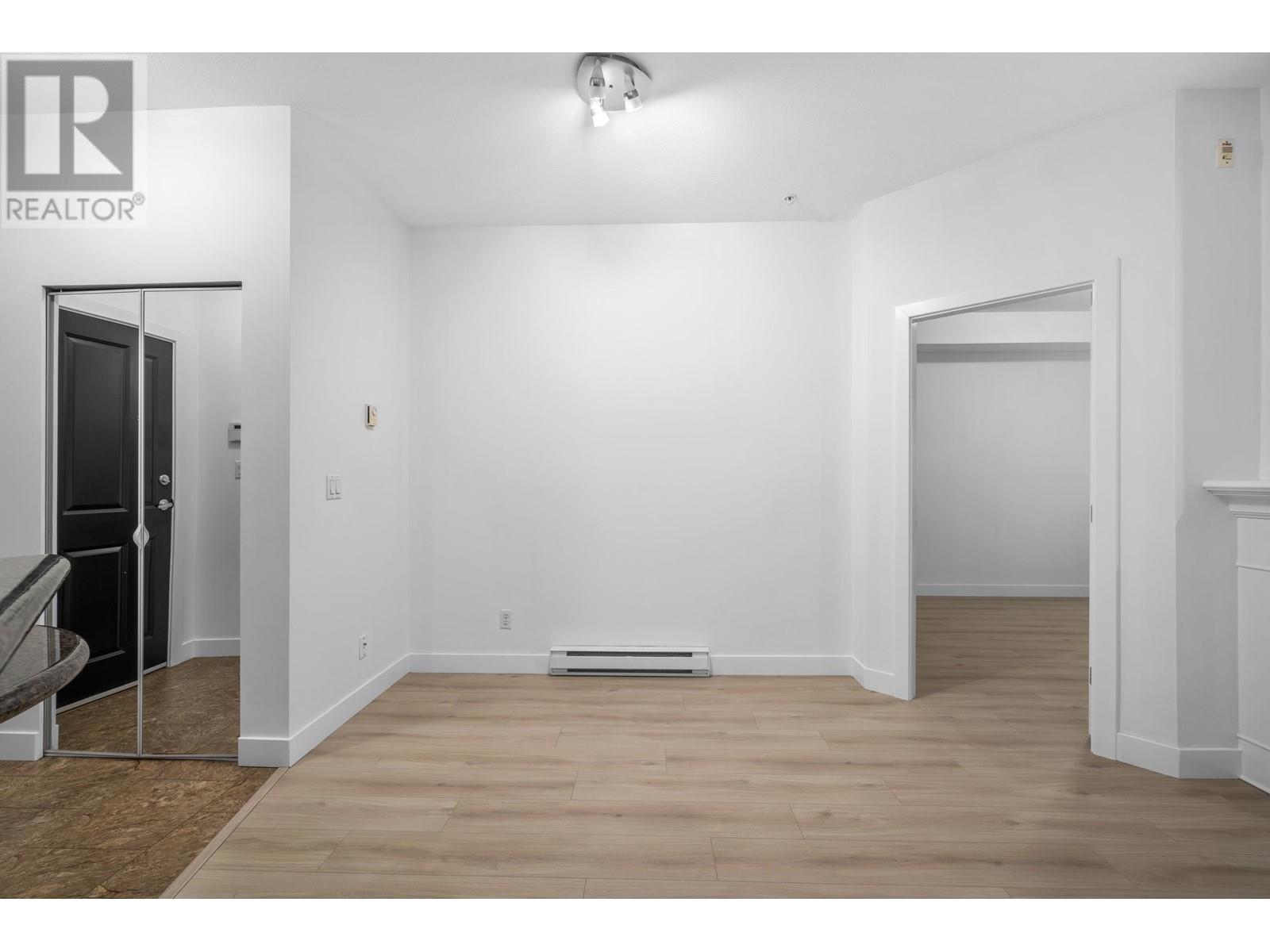 107 2330 Wilson Avenue, Port Coquitlam, British Columbia  V3C 1Z6 - Photo 3 - R2962675