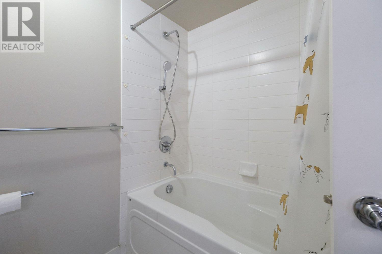 Listing Picture 19 of 29 : 1701 6333 KATSURA STREET, Richmond / 烈治文 - 魯藝地產 Yvonne Lu Group - MLS Medallion Club Member