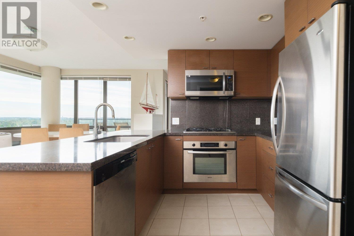 Listing Picture 7 of 29 : 1701 6333 KATSURA STREET, Richmond / 烈治文 - 魯藝地產 Yvonne Lu Group - MLS Medallion Club Member