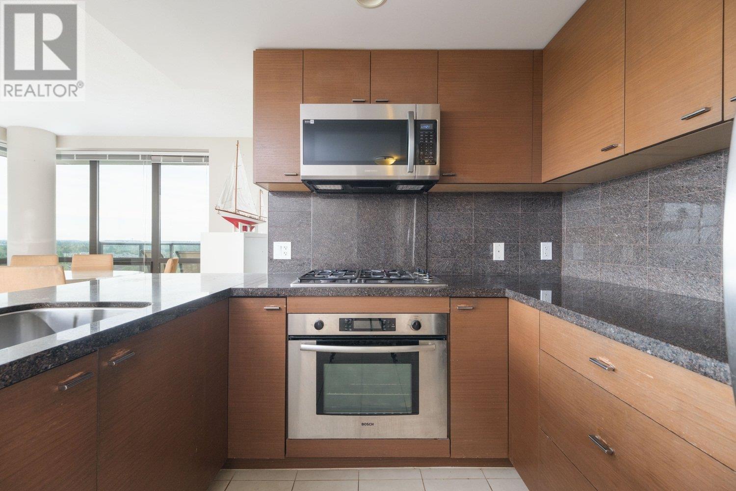 Listing Picture 8 of 29 : 1701 6333 KATSURA STREET, Richmond / 烈治文 - 魯藝地產 Yvonne Lu Group - MLS Medallion Club Member