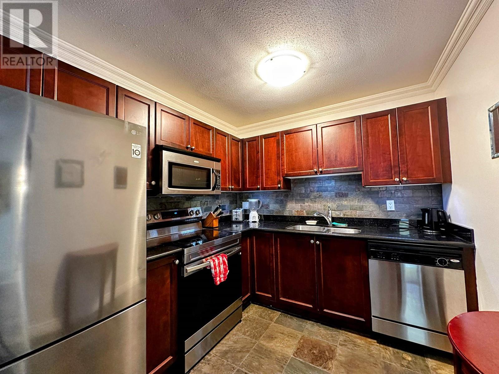 Listing Picture 17 of 30 : 316 1550 BARCLAY STREET, Vancouver / 溫哥華 - 魯藝地產 Yvonne Lu Group - MLS Medallion Club Member