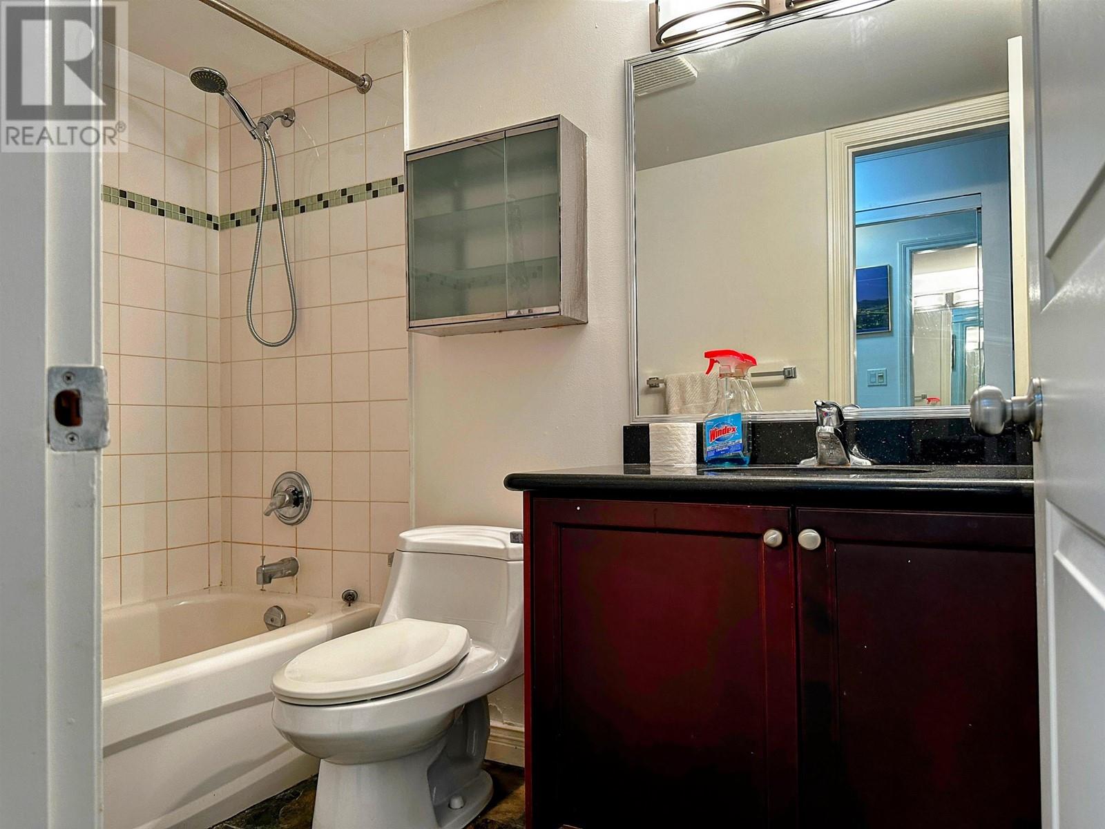 Listing Picture 8 of 30 : 316 1550 BARCLAY STREET, Vancouver / 溫哥華 - 魯藝地產 Yvonne Lu Group - MLS Medallion Club Member