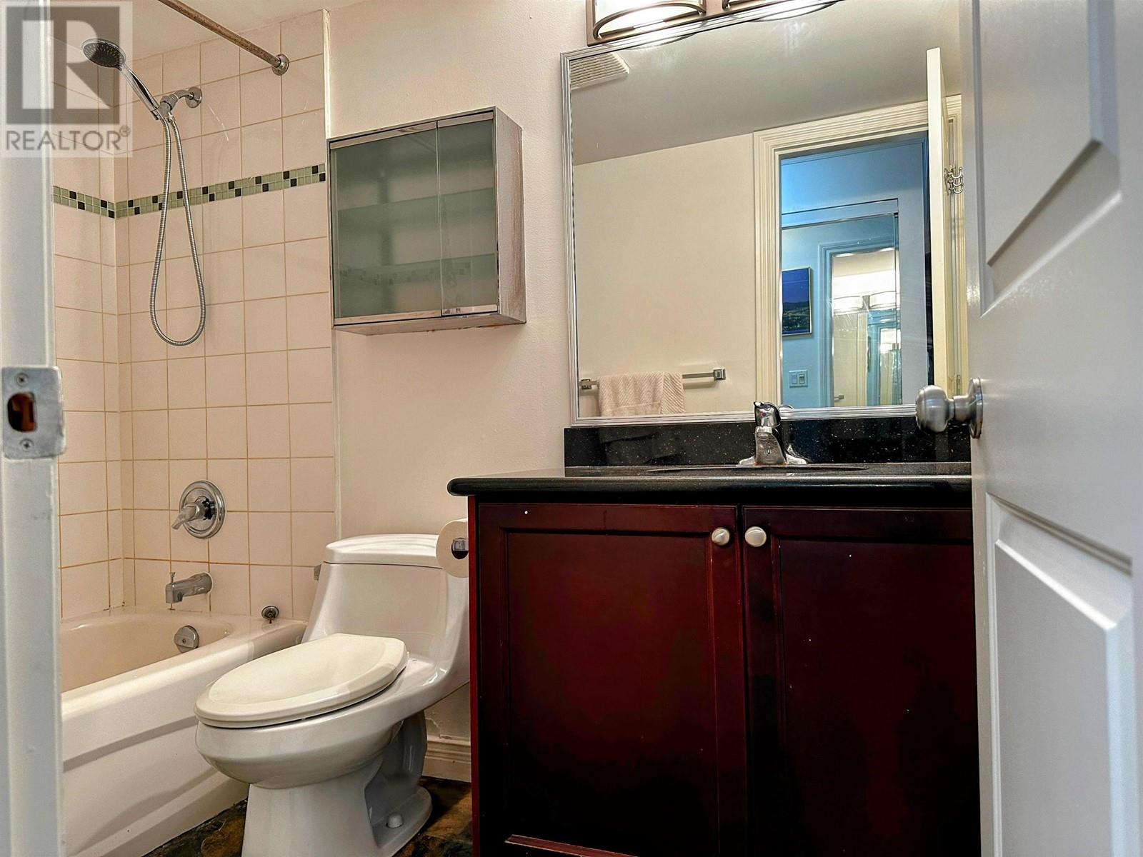 Listing Picture 9 of 30 : 316 1550 BARCLAY STREET, Vancouver / 溫哥華 - 魯藝地產 Yvonne Lu Group - MLS Medallion Club Member