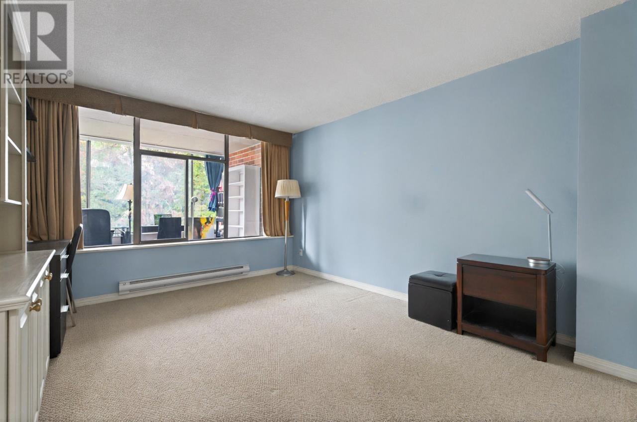 Listing Picture 13 of 21 : 303 4101 YEW STREET, Vancouver / 溫哥華 - 魯藝地產 Yvonne Lu Group - MLS Medallion Club Member