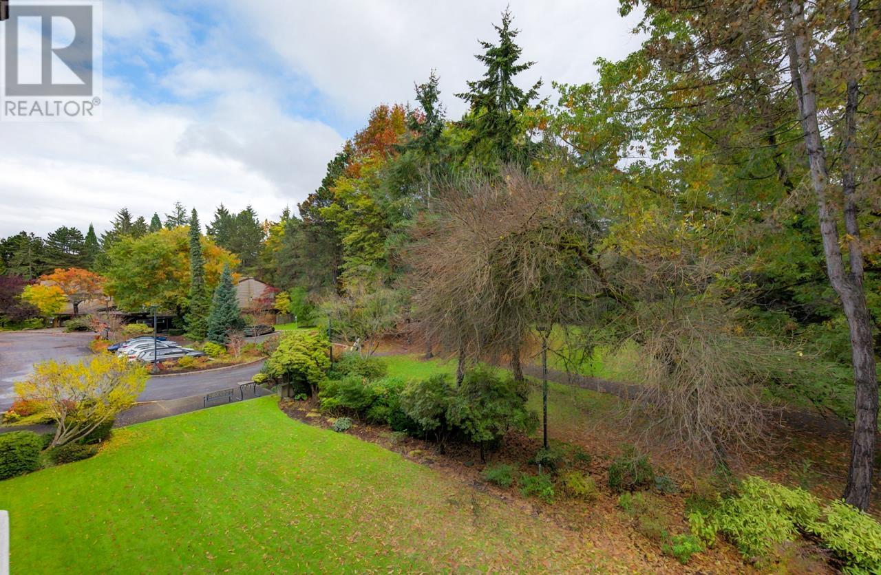 Listing Picture 21 of 21 : 303 4101 YEW STREET, Vancouver / 溫哥華 - 魯藝地產 Yvonne Lu Group - MLS Medallion Club Member