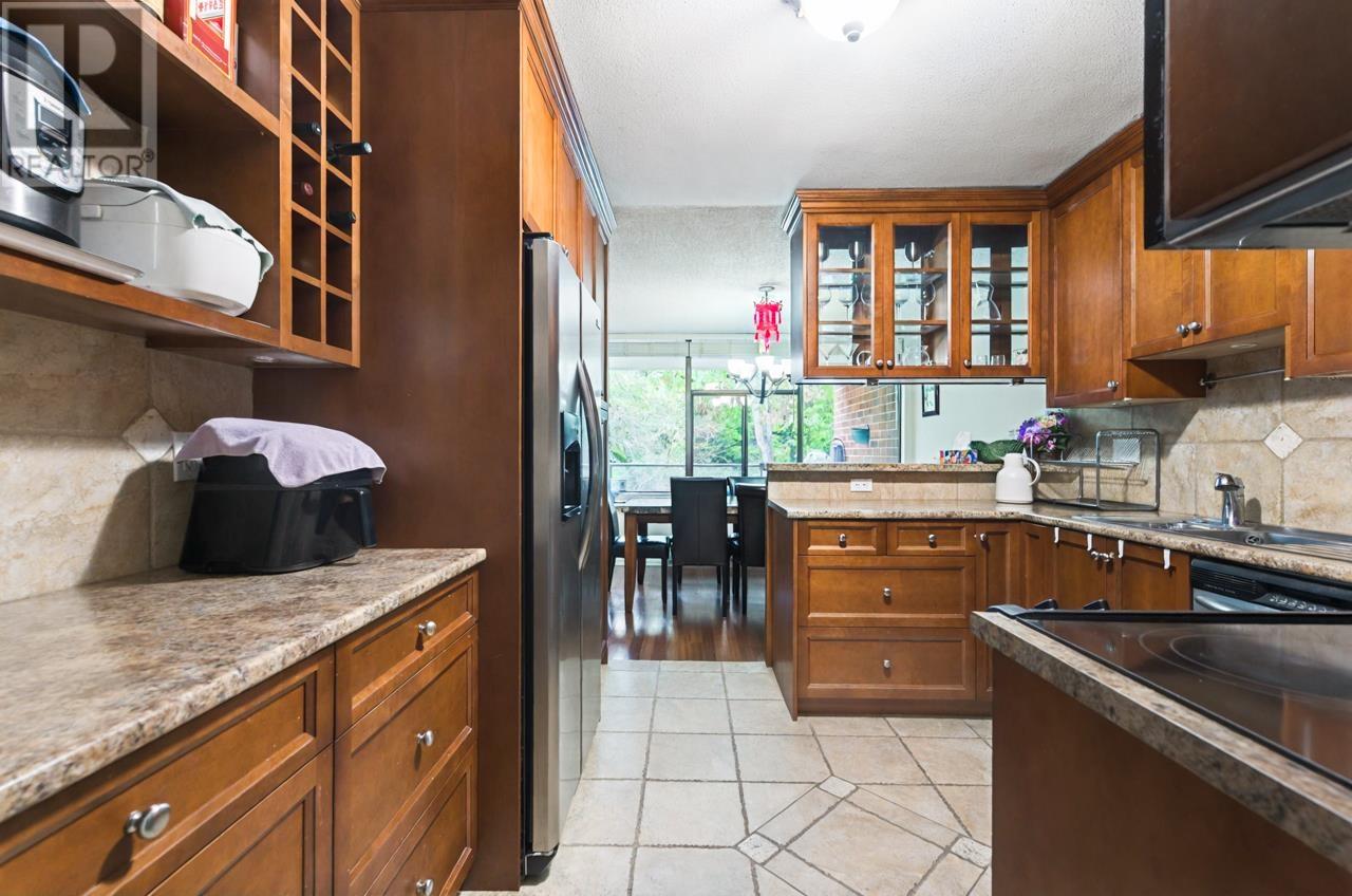 Listing Picture 6 of 21 : 303 4101 YEW STREET, Vancouver / 溫哥華 - 魯藝地產 Yvonne Lu Group - MLS Medallion Club Member