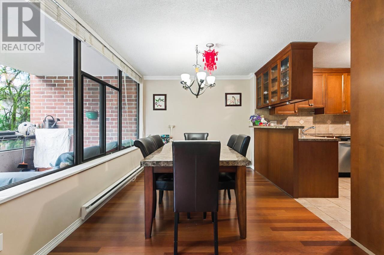 Listing Picture 8 of 21 : 303 4101 YEW STREET, Vancouver / 溫哥華 - 魯藝地產 Yvonne Lu Group - MLS Medallion Club Member