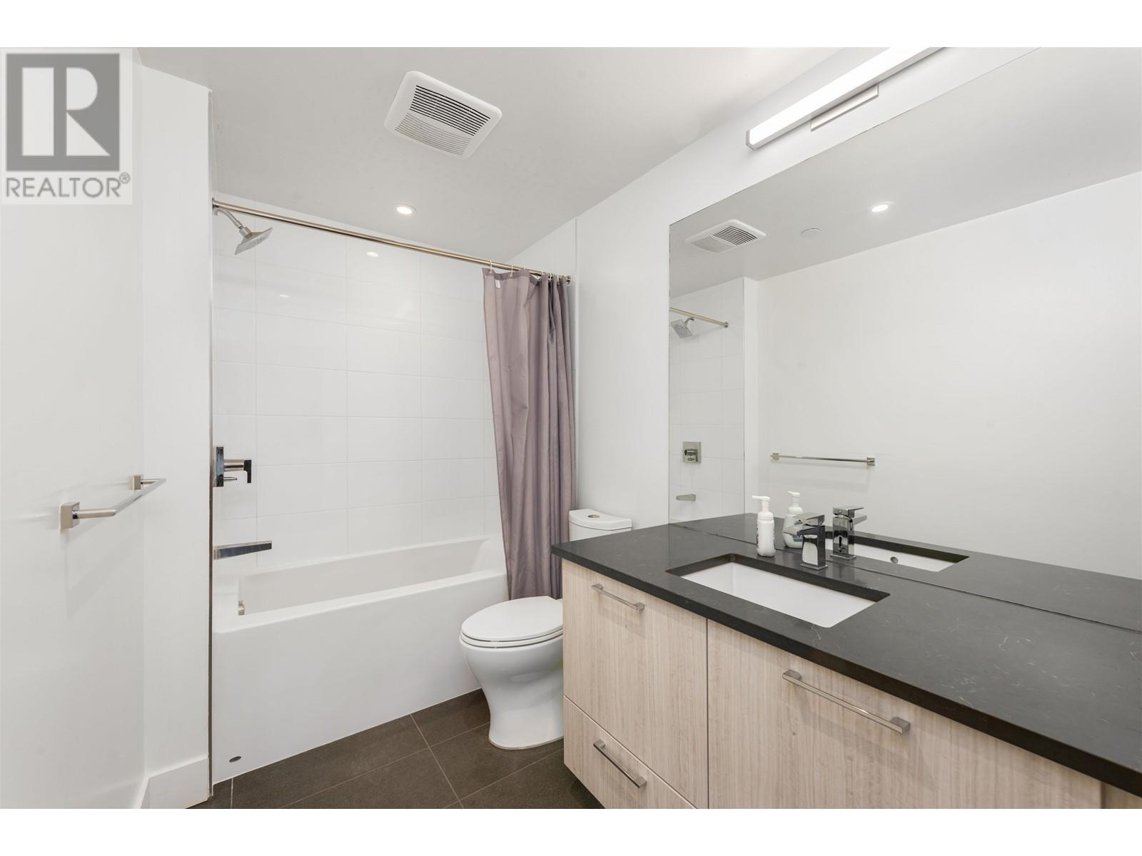 Listing Picture 9 of 28 : 808 8570 RIVERGRASS DRIVE, Vancouver / 溫哥華 - 魯藝地產 Yvonne Lu Group - MLS Medallion Club Member