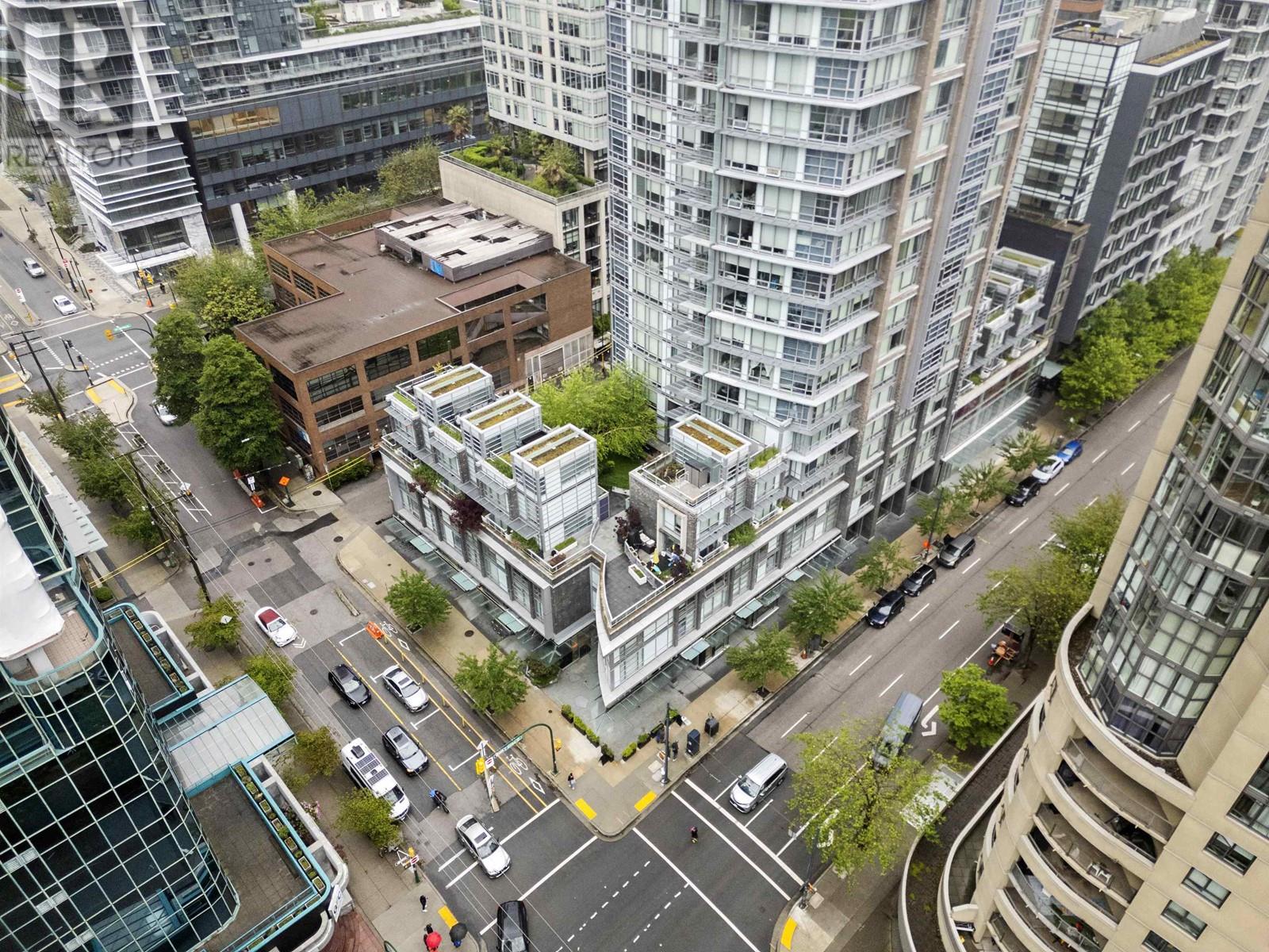 Listing Picture 19 of 19 : 1809 1283 HOWE STREET, Vancouver / 溫哥華 - 魯藝地產 Yvonne Lu Group - MLS Medallion Club Member