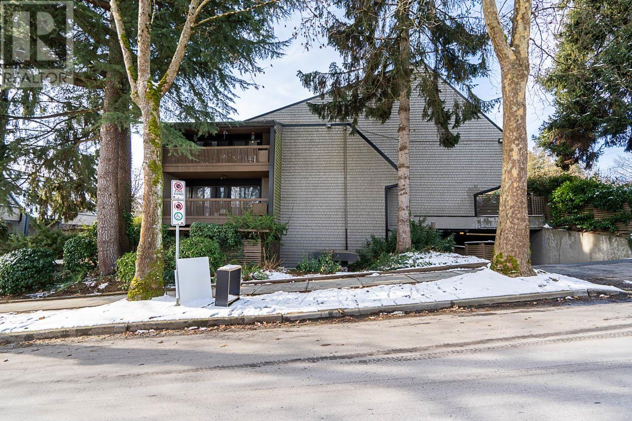Listing Picture 2 of 32 : 224 7377 SALISBURY AVENUE, Burnaby / 本拿比 - 魯藝地產 Yvonne Lu Group - MLS Medallion Club Member