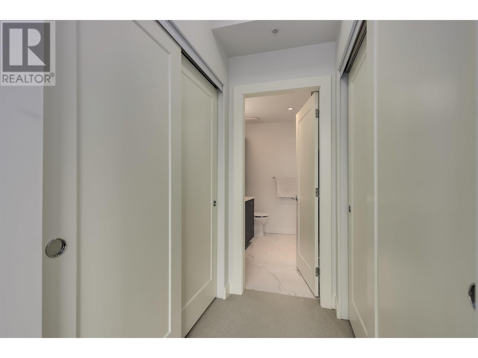 Listing Picture 12 of 28 : 413 13040 NO. 2 ROAD, Richmond / 烈治文 - 魯藝地產 Yvonne Lu Group - MLS Medallion Club Member