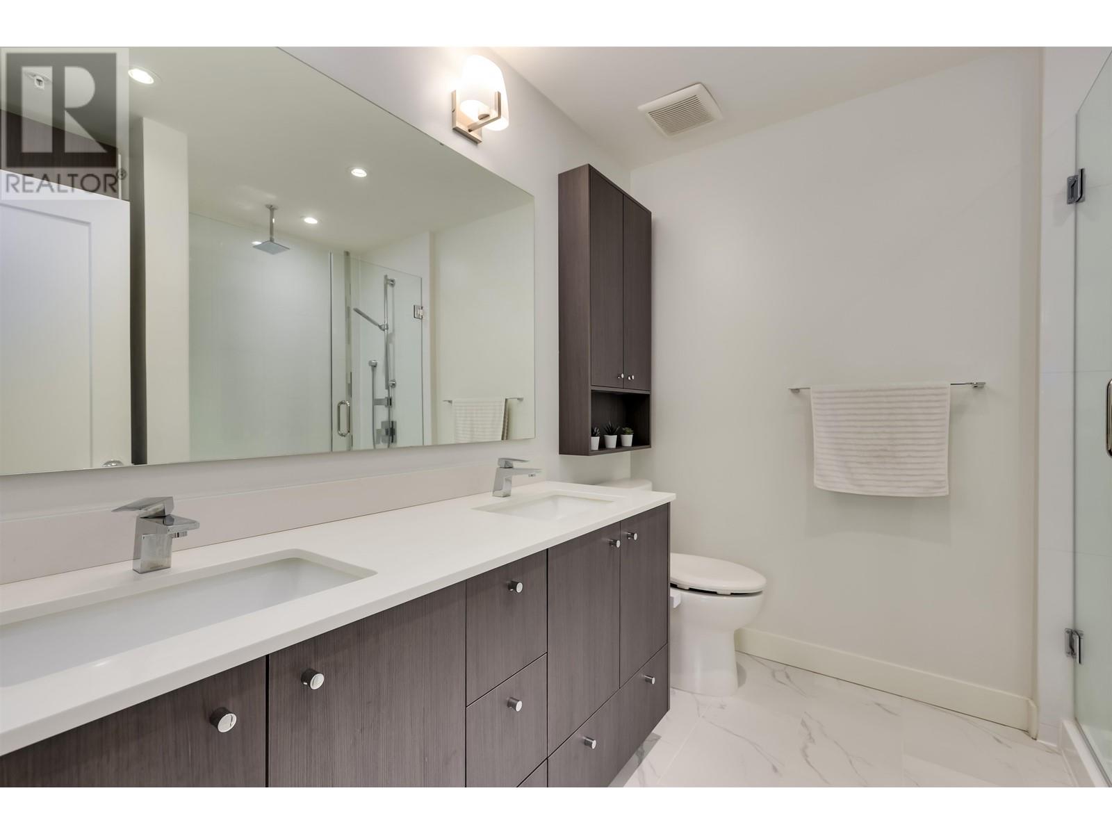 Listing Picture 13 of 28 : 413 13040 NO. 2 ROAD, Richmond / 烈治文 - 魯藝地產 Yvonne Lu Group - MLS Medallion Club Member