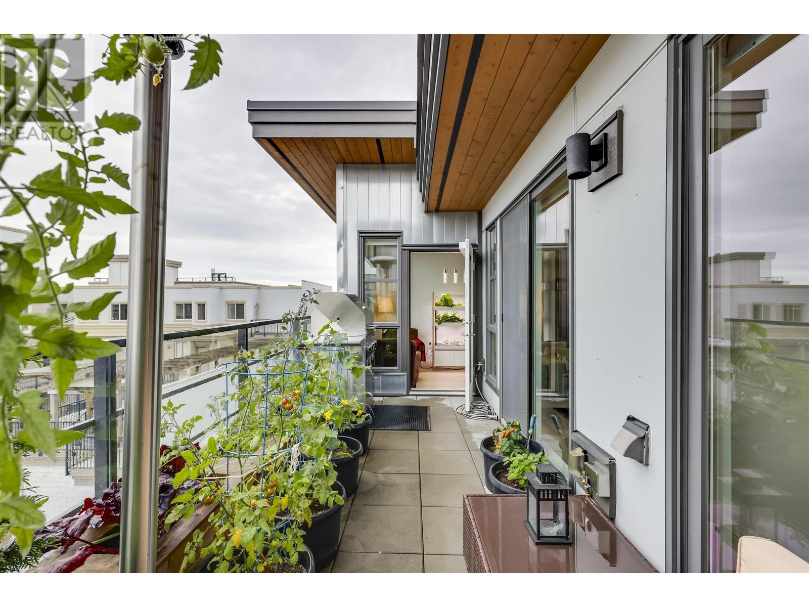 Listing Picture 20 of 28 : 413 13040 NO. 2 ROAD, Richmond / 烈治文 - 魯藝地產 Yvonne Lu Group - MLS Medallion Club Member