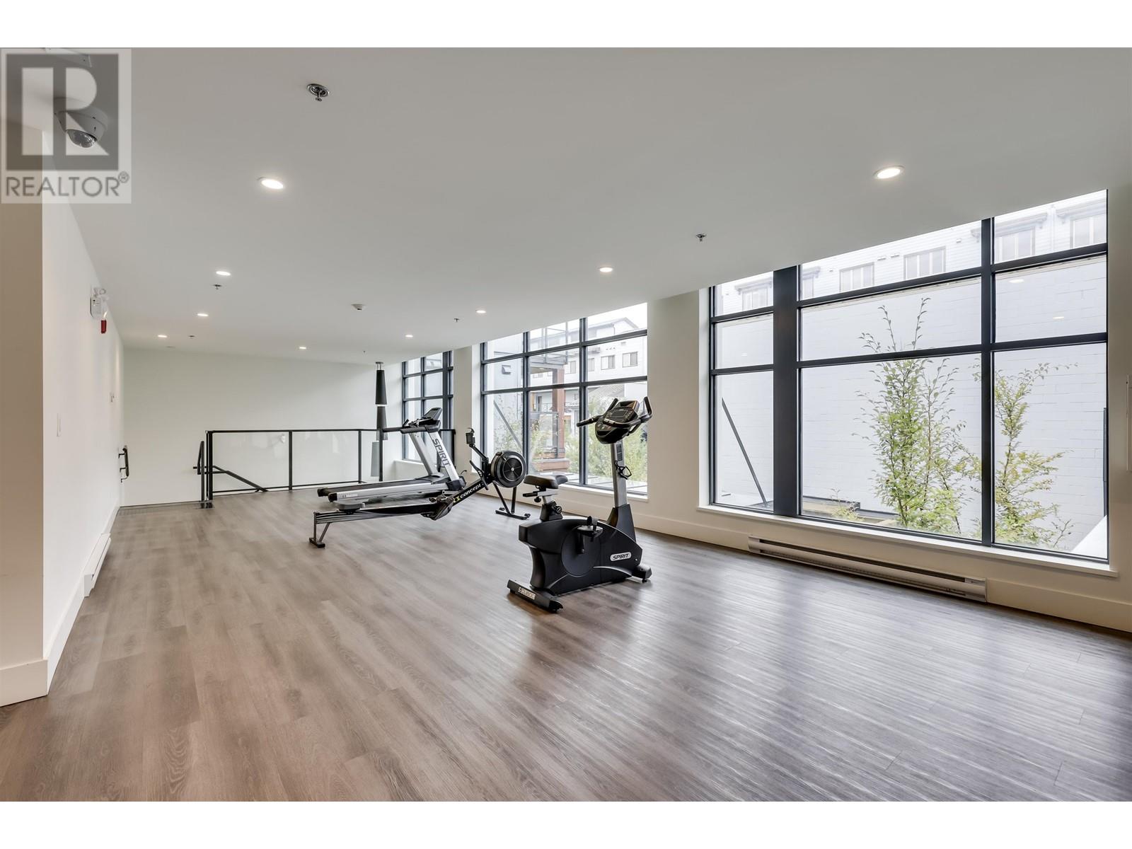 Listing Picture 23 of 28 : 413 13040 NO. 2 ROAD, Richmond / 烈治文 - 魯藝地產 Yvonne Lu Group - MLS Medallion Club Member